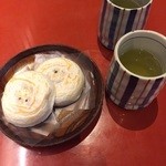 お食事処 かさの家 - 梅が枝もち　120円