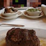 Ruth's Chris Steak House - ステーキとサイドメニュー