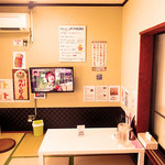 めだかタンタン - 初来店時に驚かされた座敷の2階席。入口の大きな棚がなくなり開放的な空間に！【2015年10月13日　来店時に撮影】