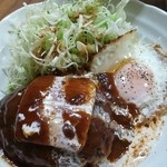 Keyakishokudou - チーズハンバーグ　半溶けのチーズとデミグラスソースにふっくらハンバーグ。美味しい。お肉は豚肉使用だそうです。