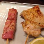 番屋小屋 - 厚切りベーコンと手羽先