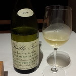 ル・タン・ペルデュ - 今度の白はサーモンを大きな川魚と捉えて選びましたのこと。ソムリエーヌカッコ良すぎっす！