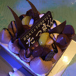 シャトレーゼ - 料理写真:ショコラマロンキューブデコレーション