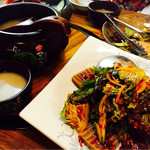 カンガンスルレ - かめマッコリとドングリ和え