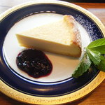ワサビ - 自家製ベイクドチーズケーキ