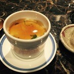 和ビストロ 一喜一遊 - カマンベールの茶碗蒸し銀餡仕立て