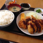 お食事処　みふね - チキンカツ定食（￣+ー￣）