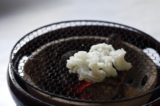 Nijou Aritsune - ハモ焼き霜