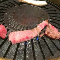 松阪苑 - お肉は良い肉だから、赤い位が美味しい！