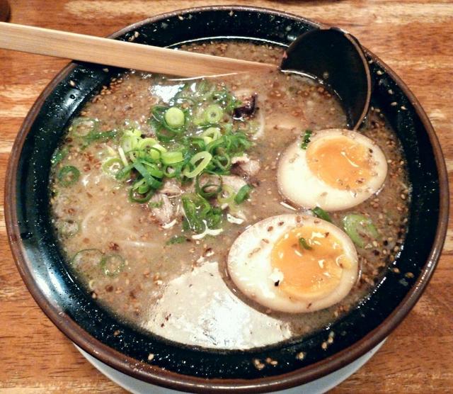 【閉店】とんこつらーめん 雅 本店 （まさ） 緑地公園/ラーメン [食べログ]