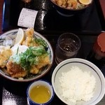 丸亀製麺 - タル鶏天ぶっかけ（並）５９０円　白ご飯（小）１００円
