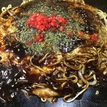 じゃんぼ - 広島風モダン焼き肉玉 700円