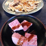 一升びん 本店 - 松阪牛上ロースとコリコリ