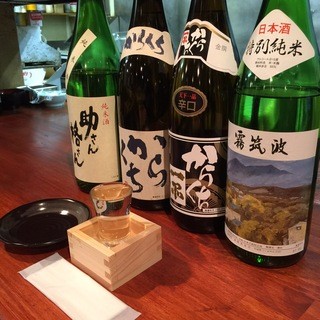 Nomikuidokoro Fukuwarai - 全国各地からの日本酒を取り揃えております！