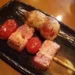焼鶏　炭吉 - ベーコントマト　と　肉巻きトマト