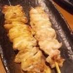 焼鶏　炭吉 - 皮　と　・・・・