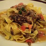 イル ヴェッキオ ムリーノ - 牛スジとフレッシュトマトのラグーソース