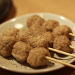 ホルモン焼ぽんぽこ亭 - 鳥のつくねは子供が独占