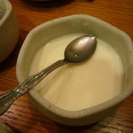 中国料理の鉄人 - 杏仁豆腐