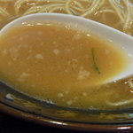 博多豚骨伝承ラーメン 博多奴、 - スープが濃度薄過ぎ…^^;