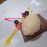 Pizzeria LUMEN - Jun, 2010  ボネ