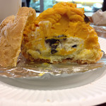 六花亭 - ハロウィンの中には十勝産の小豆が良いアクセント。