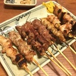 Ganso Yakitori Kushi Hacchin - やきとり 塩焼き盛り合わせ