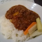 カレー フルーティーです　ピクルスも手作り♫