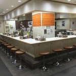 天ぷらのひらお - 開店前の店内