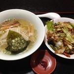 Chuugoku Katei Ryourifu Kugen - 塩ラーメン+回鍋肉飯セット￥700