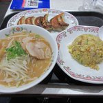 餃子の王将 - 選べるラーメンセット2015.10.14