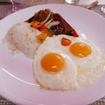 Surf Lanai - The royal  loco moco ＄22
