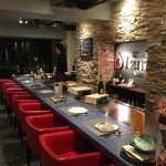 Teppan Izumi Sankai - オシャレな店内