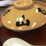 山本屋本店 - 天ぷら入り味噌煮込みうどん