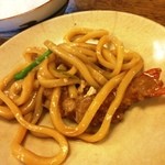 山本屋本店 - 天ぷら入り味噌煮込みうどん