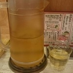 太陽のトマト麺 - ジャスミン茶
