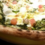 エムスポ - シーフードジェエノベーゼピッツァ アップ。