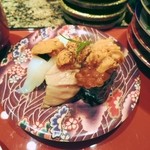 茜屋 すしぎん - ウニ三種味比べ。