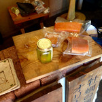 Kaido Kobo Uotora - 瓶入りは牡蠣のオリーブオイル漬け