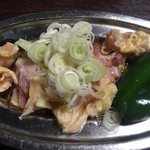 ほるもんブル。 - 親鶏皮 ¥550