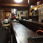 ほるもんブル。 - カウンター席と座敷席