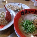 天下一品 - チャーハン定食こってり＋シソ餃子