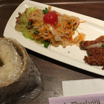 タイレストラン タニサラ - ソムタム＆ガイトーセット　税込1300円