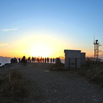 人々と太陽と蒼穹。王ヶ頭にて(2015.9月)