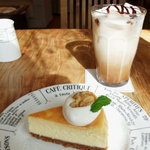 カフェ・キャトル - ケーキセット　ベイクドチーズケーキ＆カフェモカ　９００円