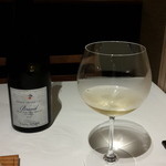 ル・タン・ペルデュ - ソムリエーヌさん、次のウズラの料理に合わせてアルザスの白を選んでくれました。