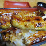 うな雄 - 肉厚で脂が乗ってます