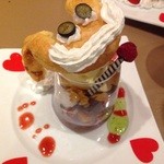 魔法の国のアリス - ミックスベリーパフェ