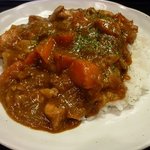 カルダモン． - チキンと野菜の煮込みカレー