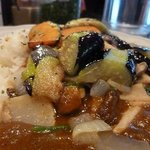 カルダモン． - 彩り野菜カレー（UPで）